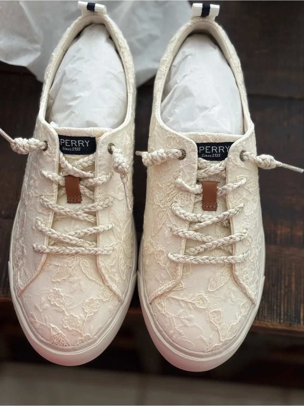 Sperry sneaker Cove lace sz 9.5 New